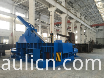 Y81t-200 Automatischer Hydraulikschrott Automatische Hydraulikballenpresse (CE)